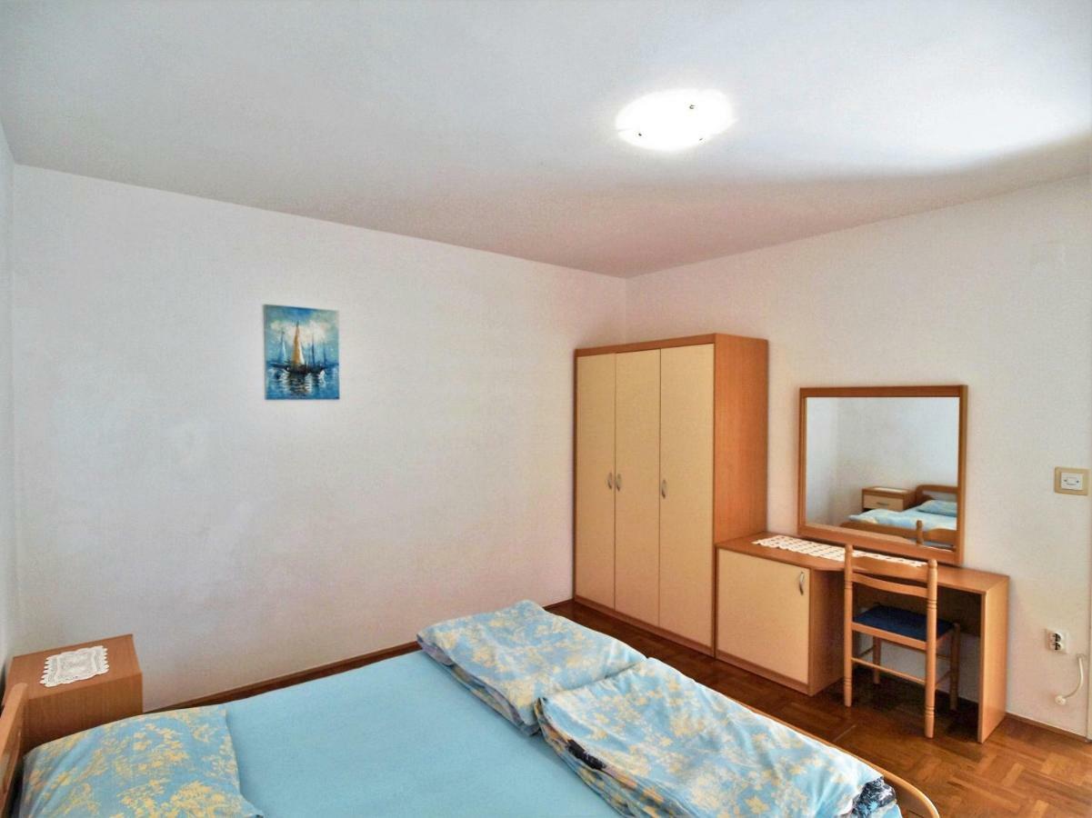 Apartments Ljubica Barbat na Rabu Екстериор снимка