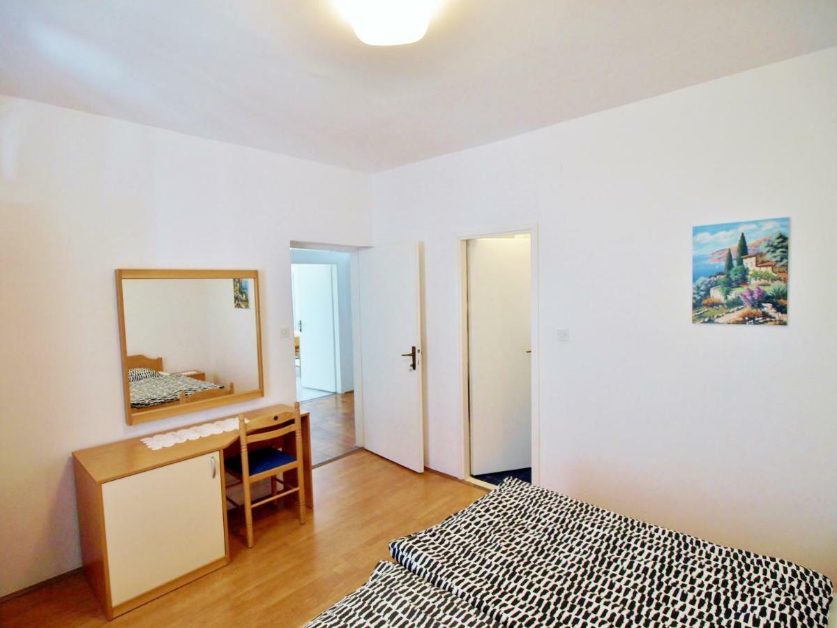 Apartments Ljubica Barbat na Rabu Екстериор снимка