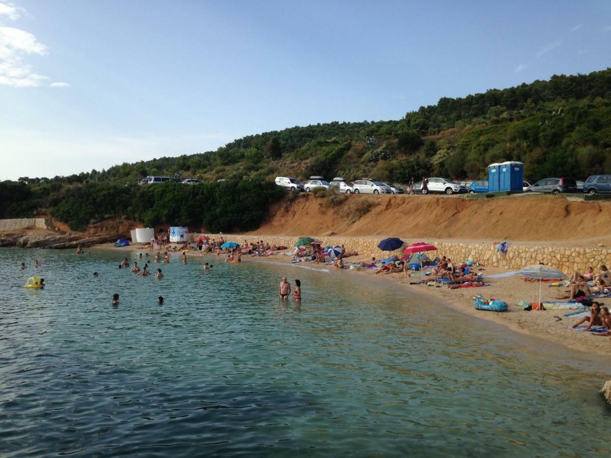Apartments Ljubica Barbat na Rabu Екстериор снимка